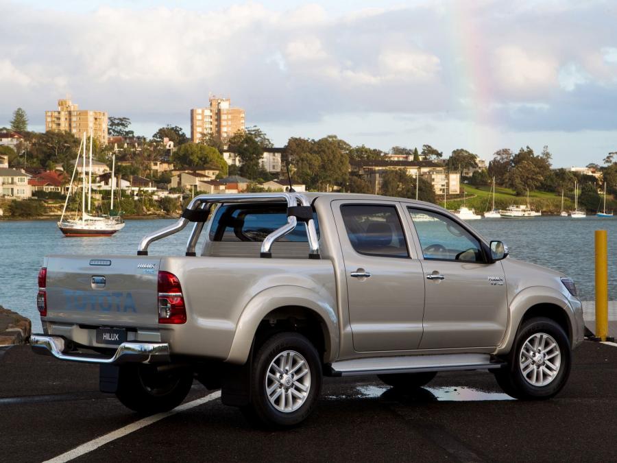  Toyota Hilux SR5 Double Cab 4x4 2011 года  (AU) (фото 9 из 18)